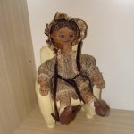 Усаживаем куколку удобно