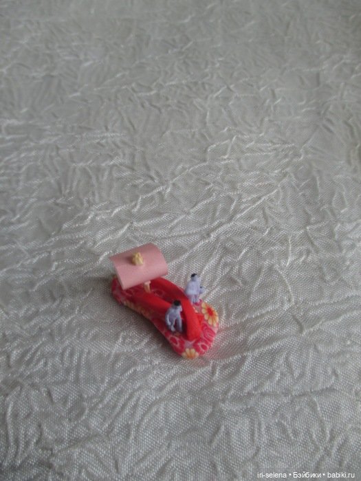 Маленькие миниатюры из жизни крохотных человечков (фото 8)