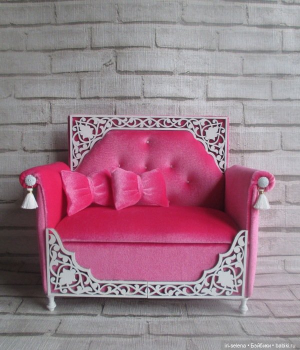 Любимое занятие все то же - мебель для кукол