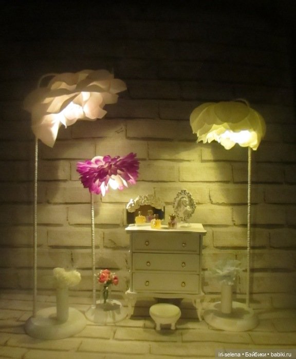 Любимое занятие все то же - мебель для кукол