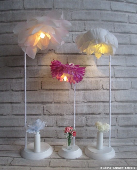 Любимое занятие все то же - мебель для кукол