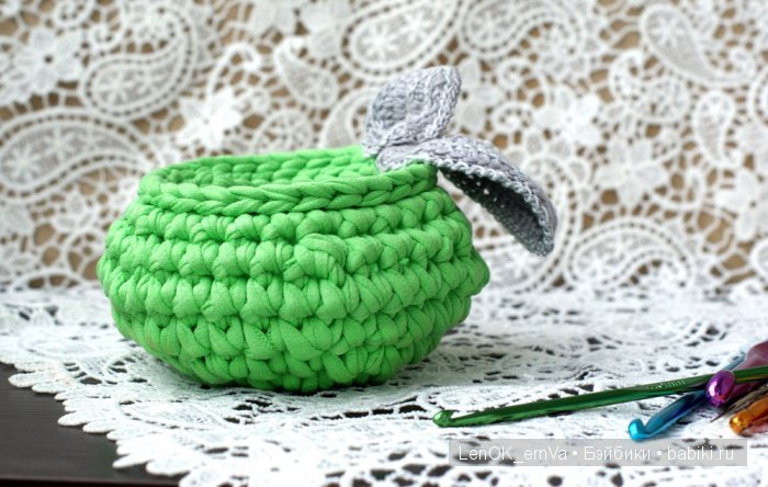 Корзинка из трикотажной пряжи