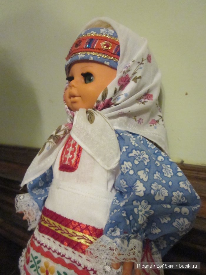 Подарок на день рожденья — Одежда и обувь для кукол своими руками: фото