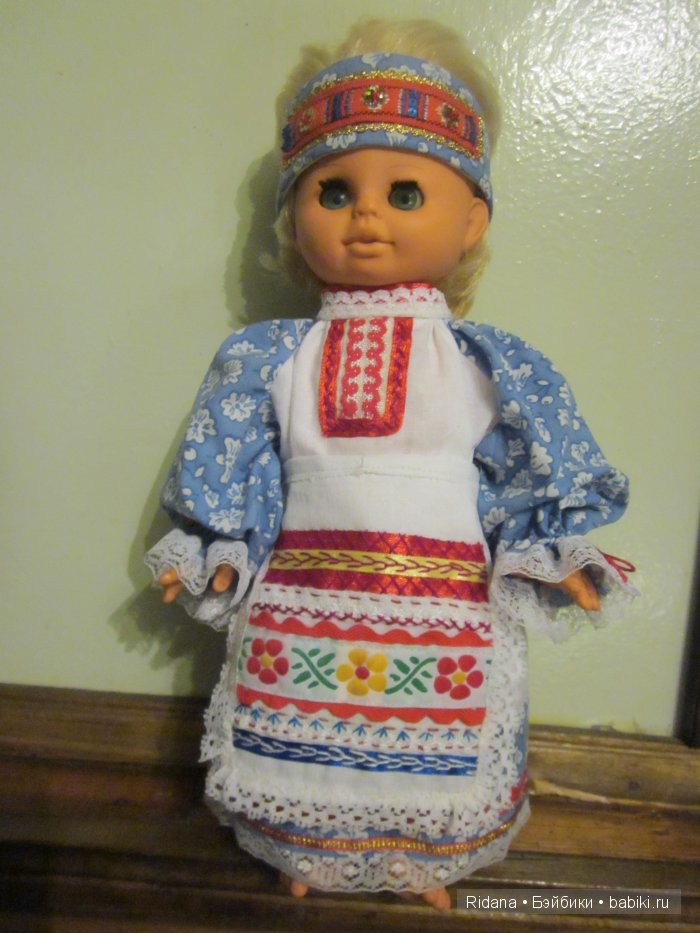 Подарок на день рожденья — Одежда и обувь для кукол своими руками: фото