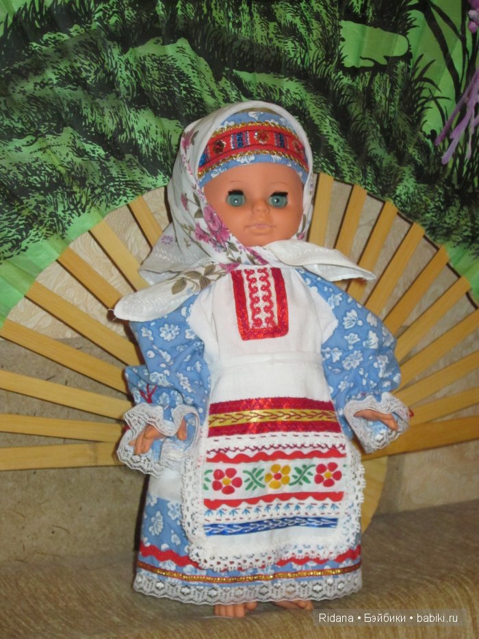Подарок на день рожденья — Одежда и обувь для кукол своими руками: фото