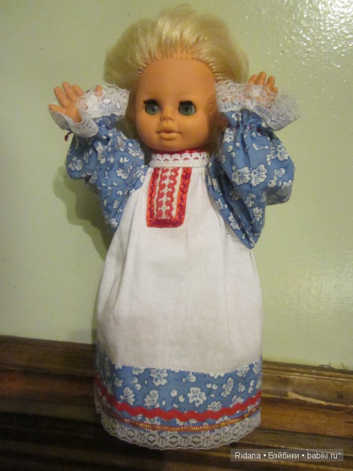Подарок на день рожденья — Одежда и обувь для кукол своими руками: фото