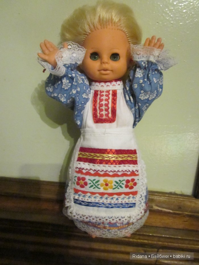 Подарок на день рожденья — Одежда и обувь для кукол своими руками: фото