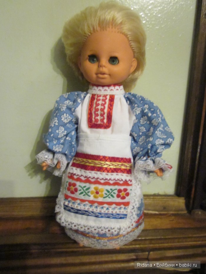 Подарок на день рожденья — Одежда и обувь для кукол своими руками: фото
