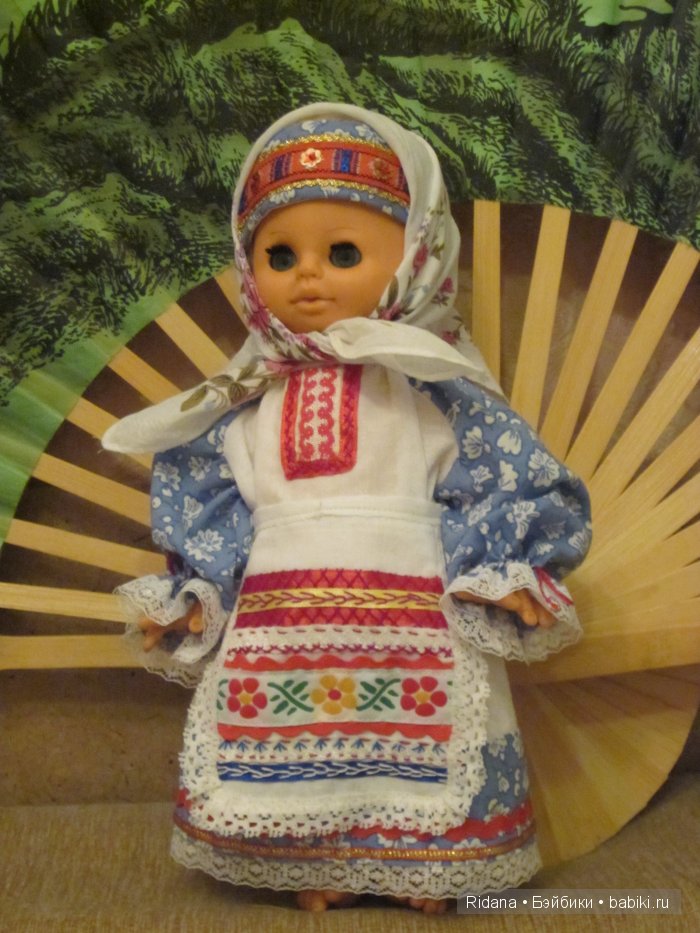 Подарок на день рожденья — Одежда и обувь для кукол своими руками: фото