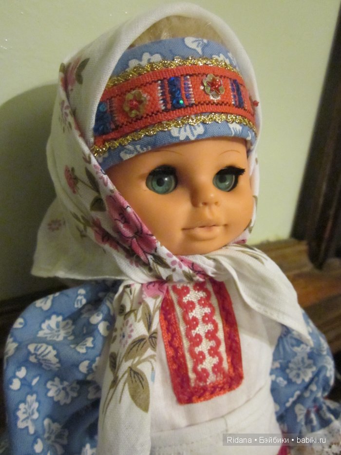 Подарок на день рожденья — Одежда и обувь для кукол своими руками: фото