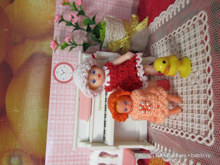 Желтоголовик 7 см СССР и маленькая куколка 5см из ГДР Желтоголовик 7 см СССР и маленькая куколка 5см из ГДР