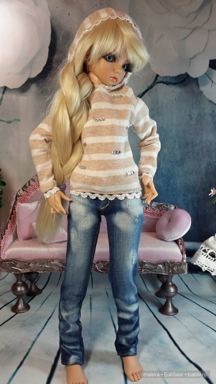 Кукла в джинсах
