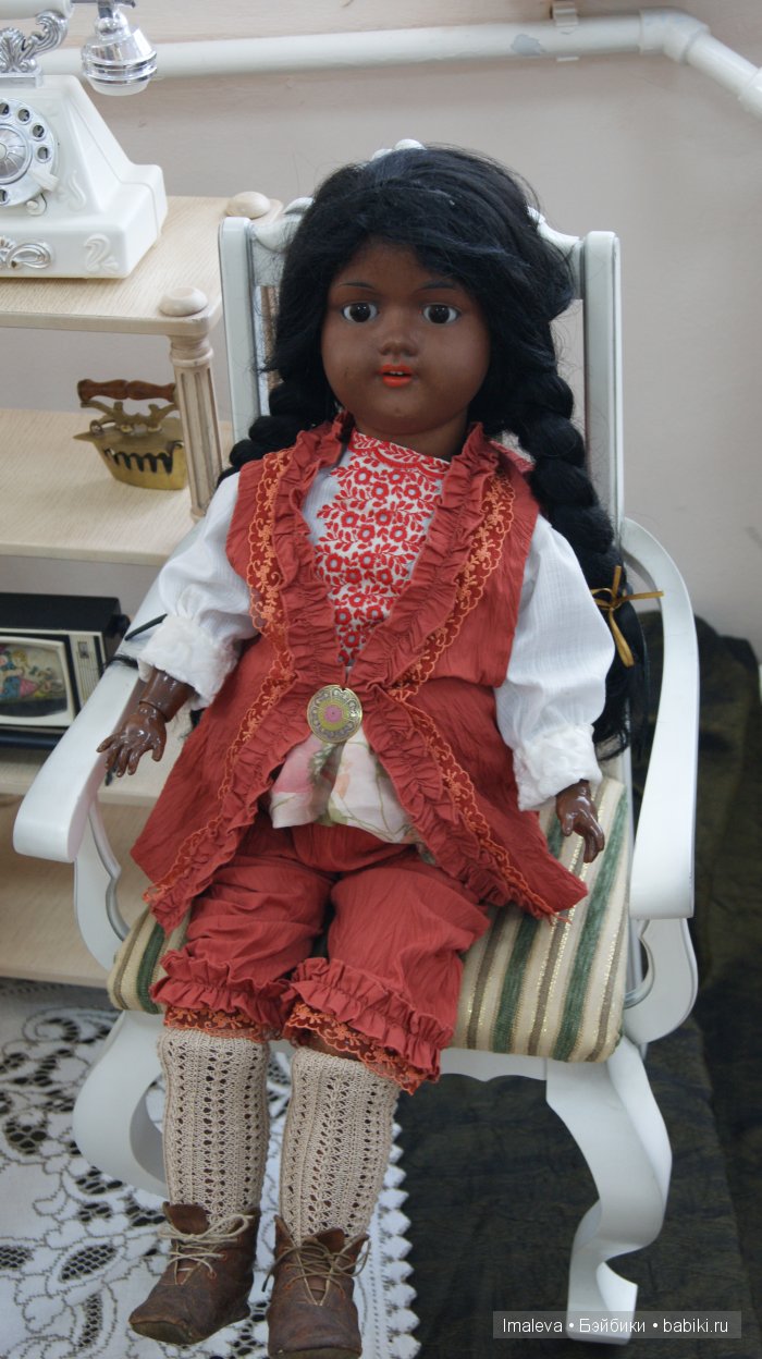 Выставка старинных кукол и игрушек в Геленджике 2015