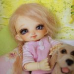 А к нам приехал крошечный ребенок