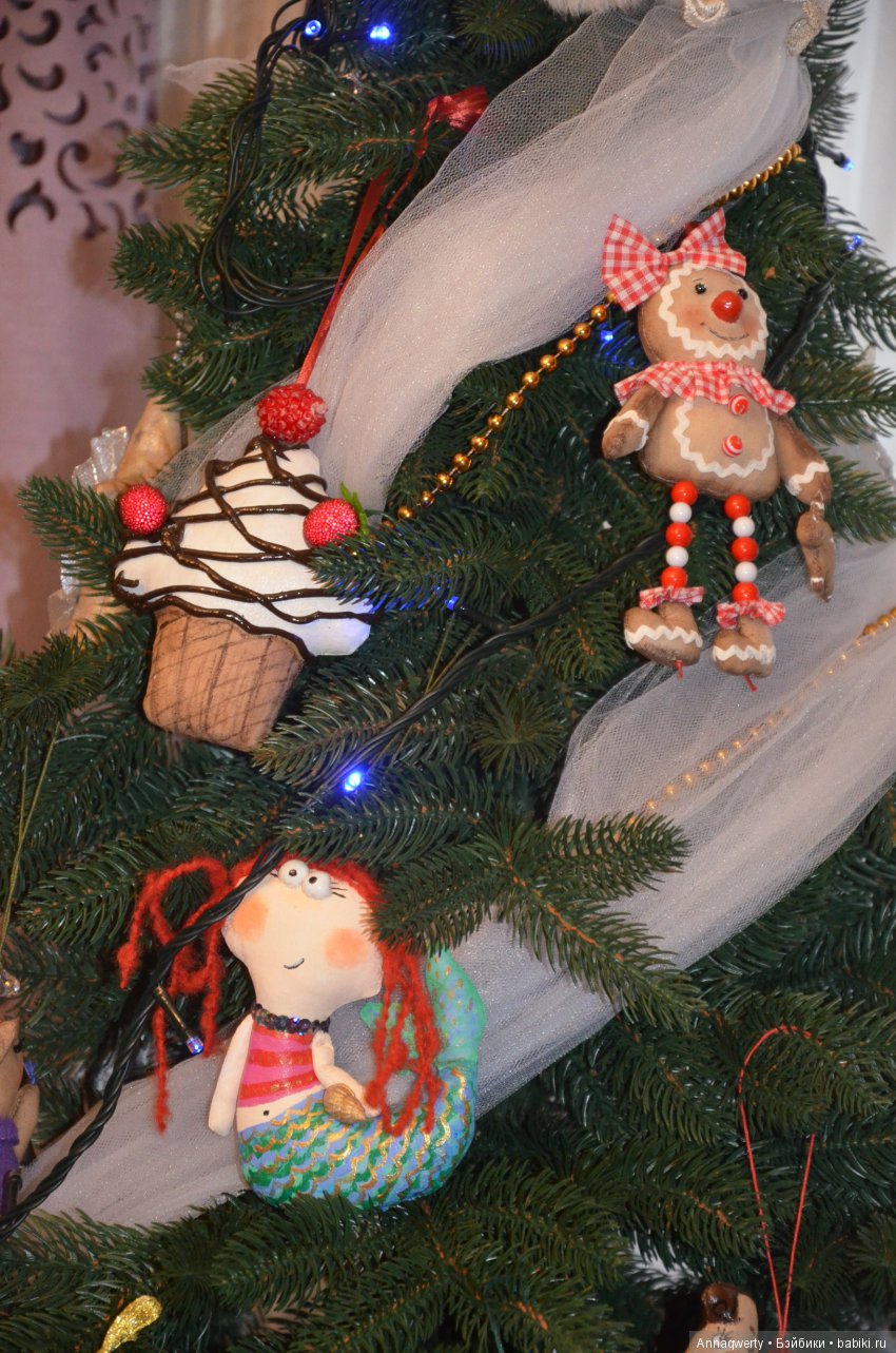 С Новым годом!С новым и старым счастьем