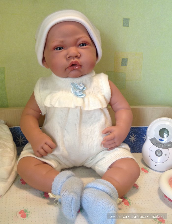 Раз-два-три-четыре мы "Хуанчиков" будили, на прогулку собирались, раздевались-одевались