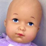 Милый пупс с нежным личиком