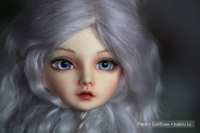 "Проба пера". Первый макияж и первый парик для куклы