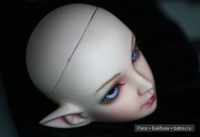"Проба пера". Первый макияж и первый парик для куклы