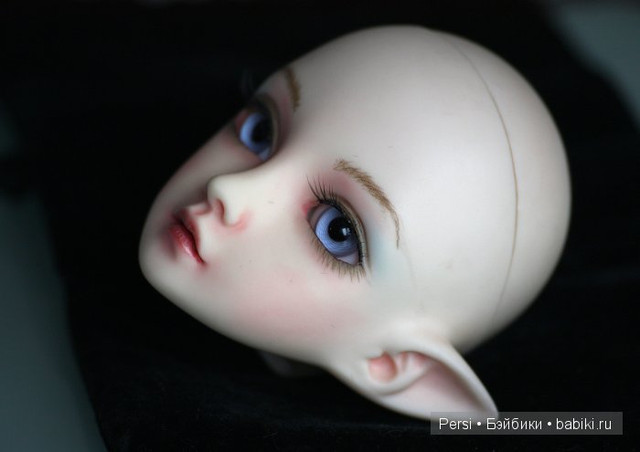 "Проба пера". Первый макияж и первый парик для куклы