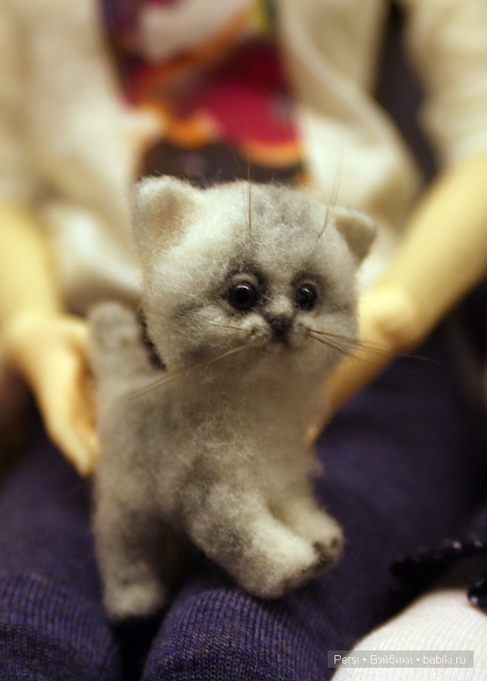 Три девицы в полном "ажуре". Новые фото в деталях (фото 9)