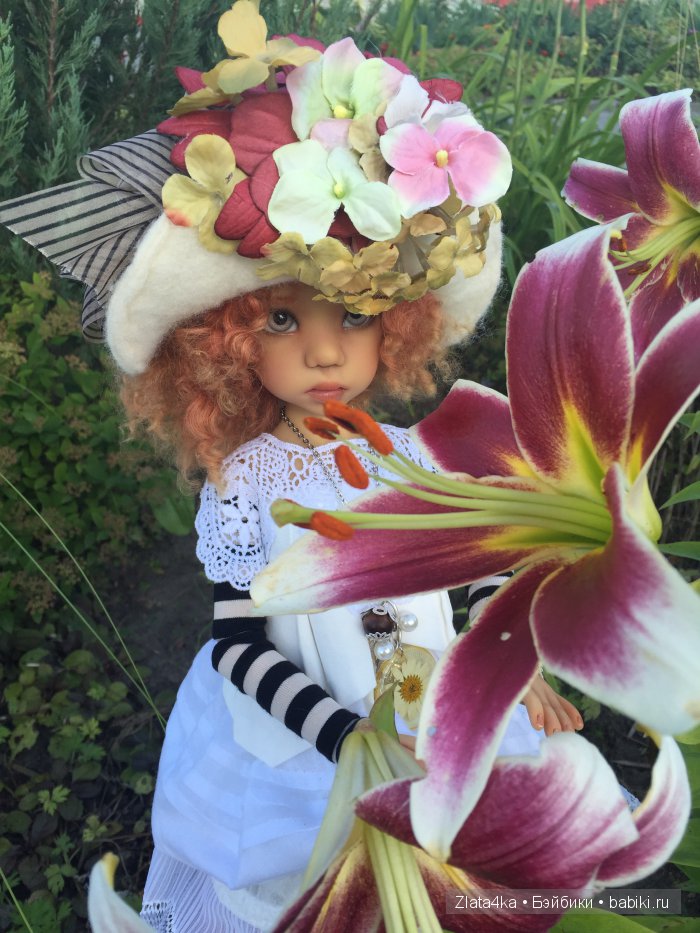 Варис, Larissa by Kaye Wiggs