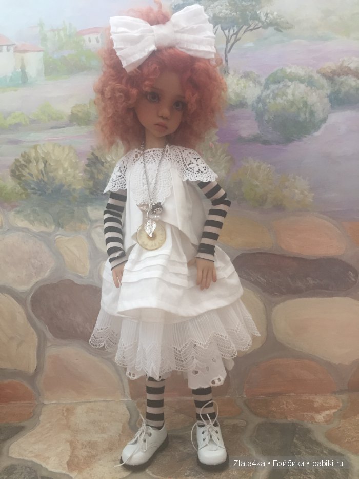 Варис, Larissa by Kaye Wiggs