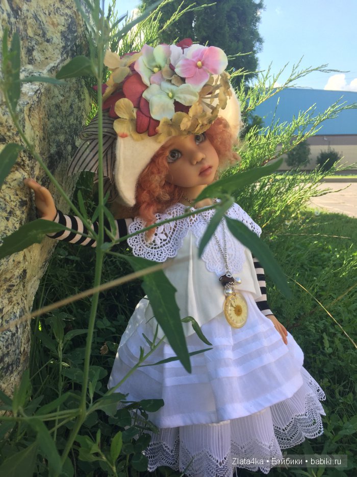 Варис, Larissa by Kaye Wiggs