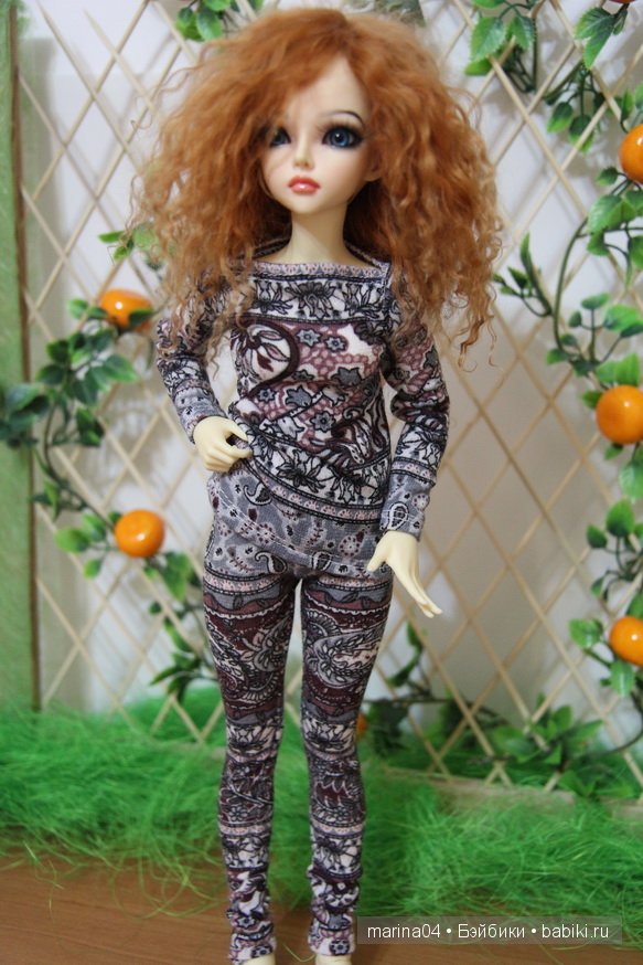 Алиса в магазине подбирает гардероб на осень (фото 3)