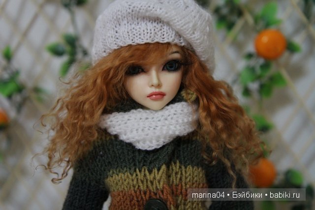 Алиса в магазине подбирает гардероб на осень