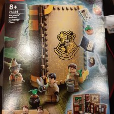 Lego Hogwarts Moment Herbology class 76384