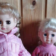 Сравнение игровых кукол Весна и Карапуз