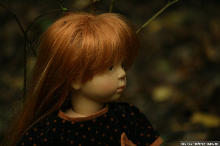 Осень, дождями шаркая, в гости ко мне пришла