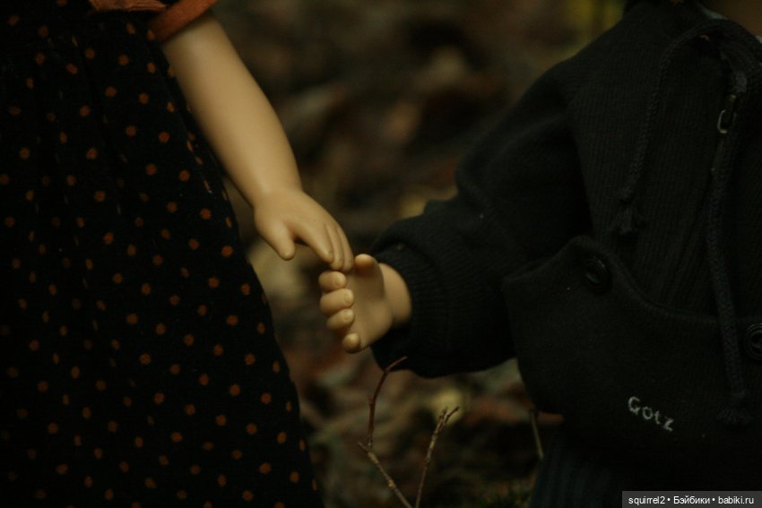 Осень, дождями шаркая, в гости ко мне пришла