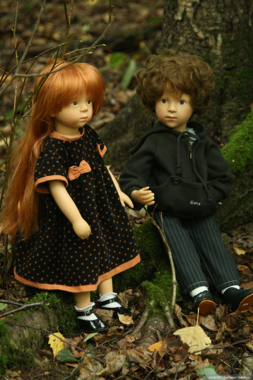 Осень, дождями шаркая, в гости ко мне пришла