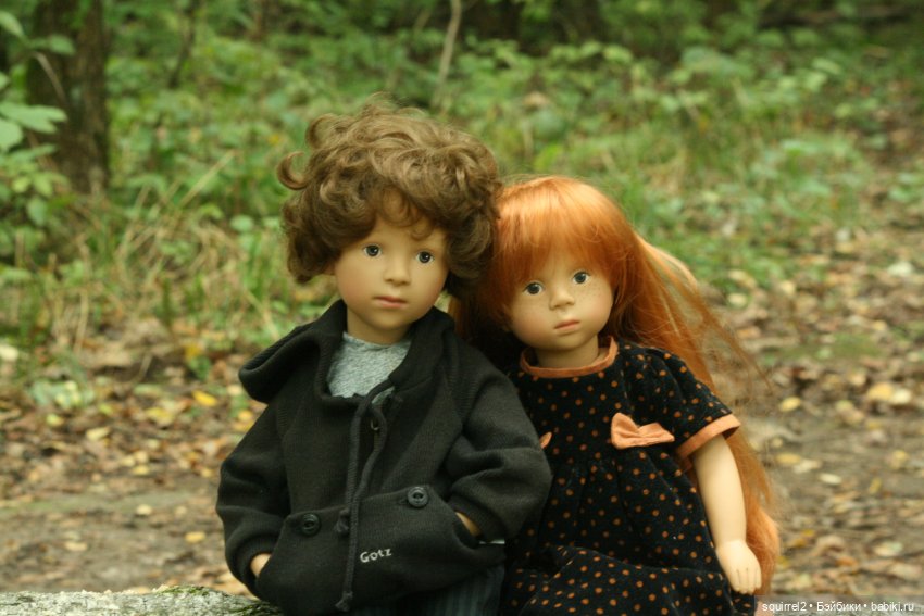 Осень, дождями шаркая, в гости ко мне пришла