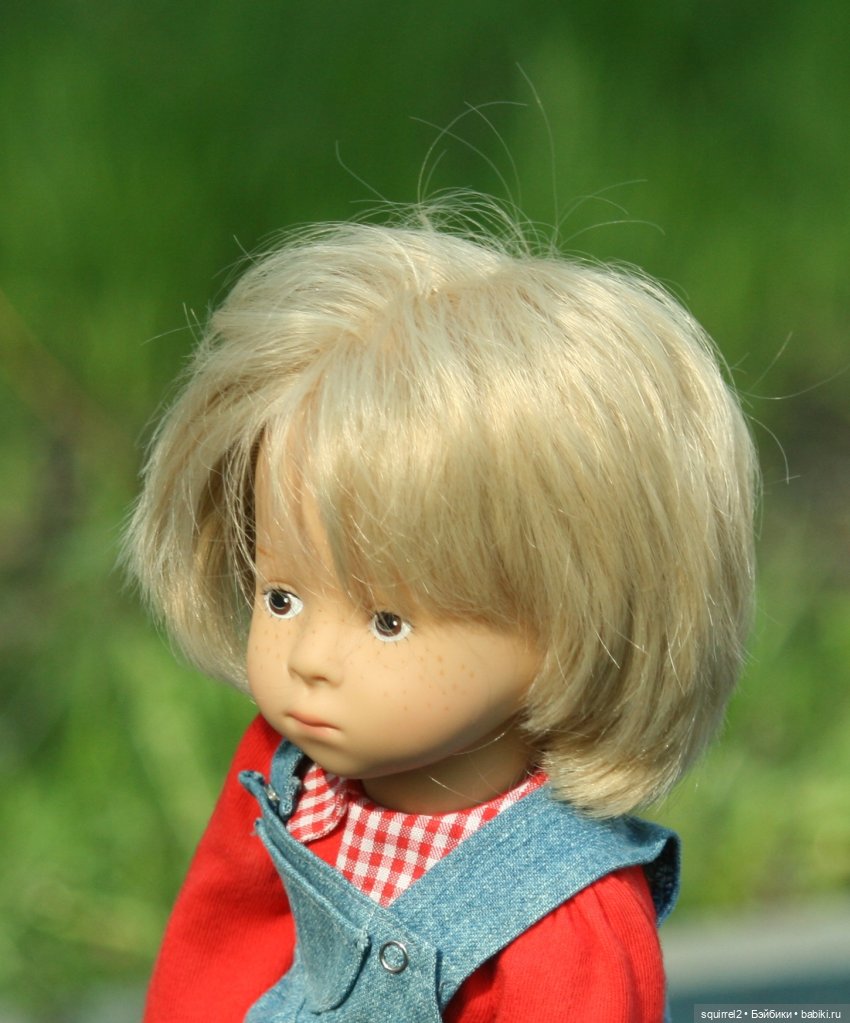 Майская прогулка. Тара и старший брат