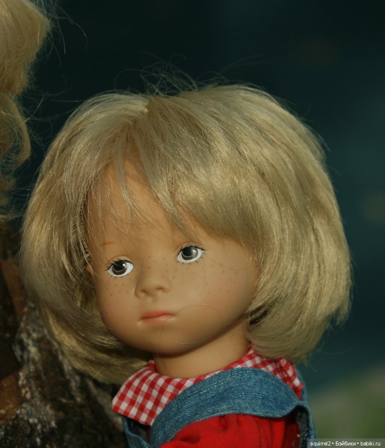 Майская прогулка. Тара и старший брат