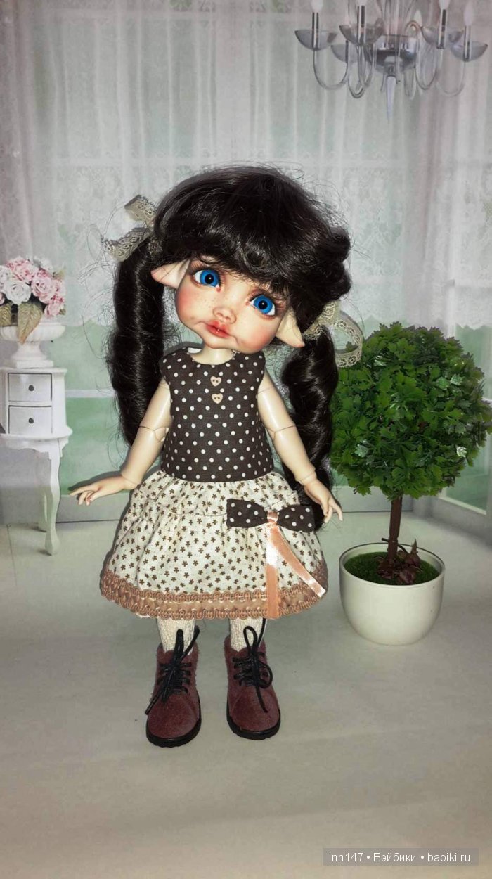 Показ мод, сегодня, только платья моего изготовления). Модель Ромашка