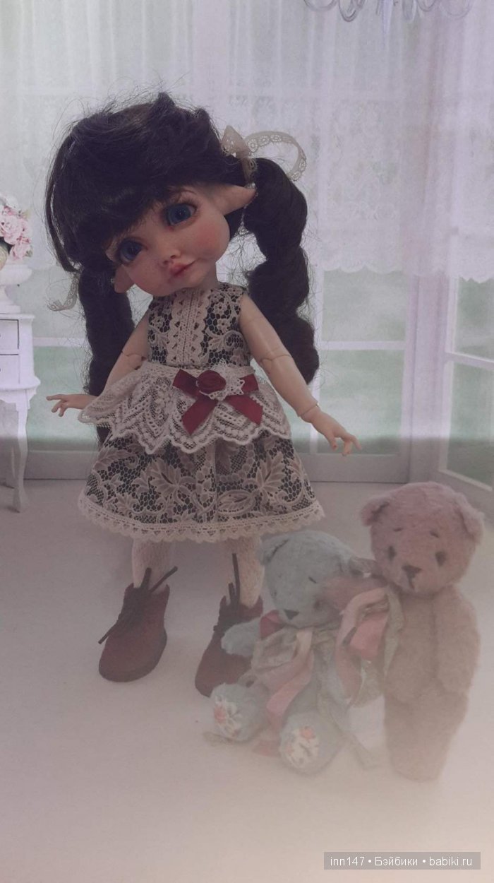 Показ мод, сегодня, только платья моего изготовления). Модель Ромашка