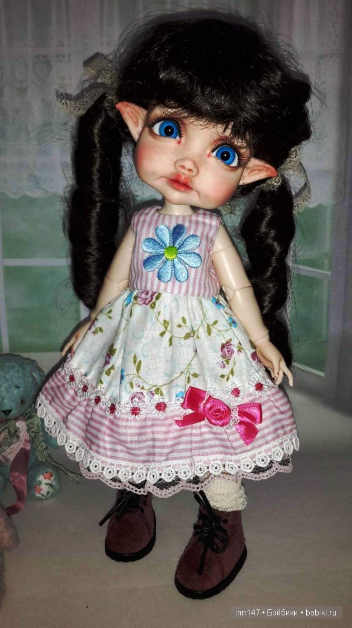 Показ мод, сегодня, только платья моего изготовления). Модель Ромашка