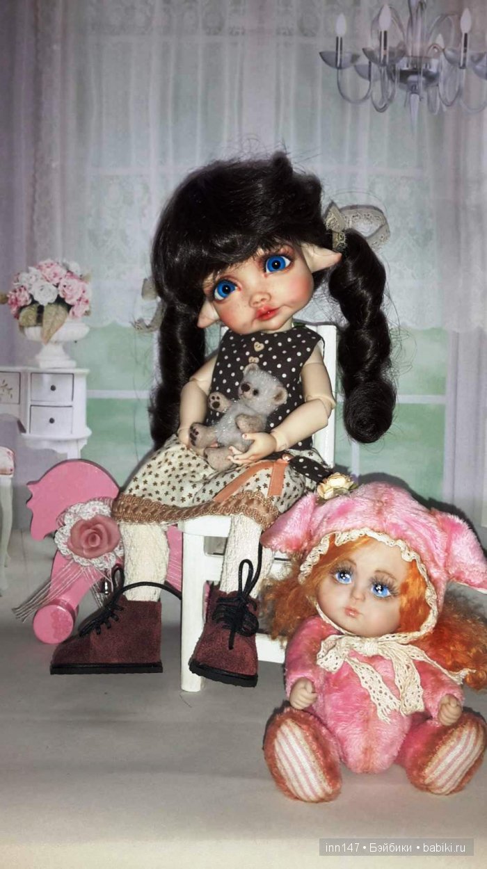 Показ мод, сегодня, только платья моего изготовления). Модель Ромашка