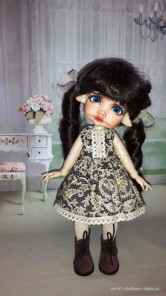 Показ мод, сегодня, только платья моего изготовления). Модель Ромашка