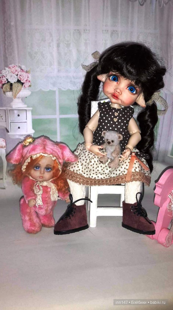 Показ мод, сегодня, только платья моего изготовления). Модель Ромашка