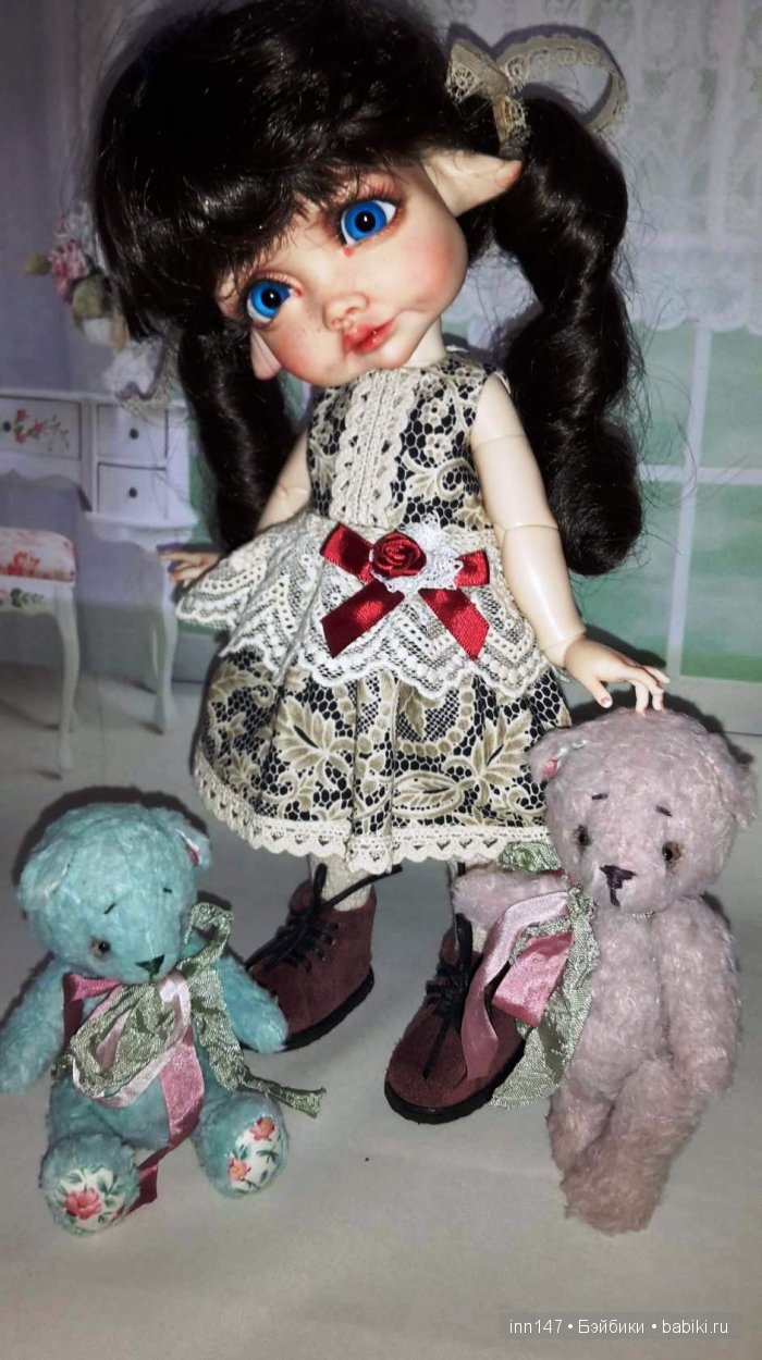 Показ мод, сегодня, только платья моего изготовления). Модель Ромашка