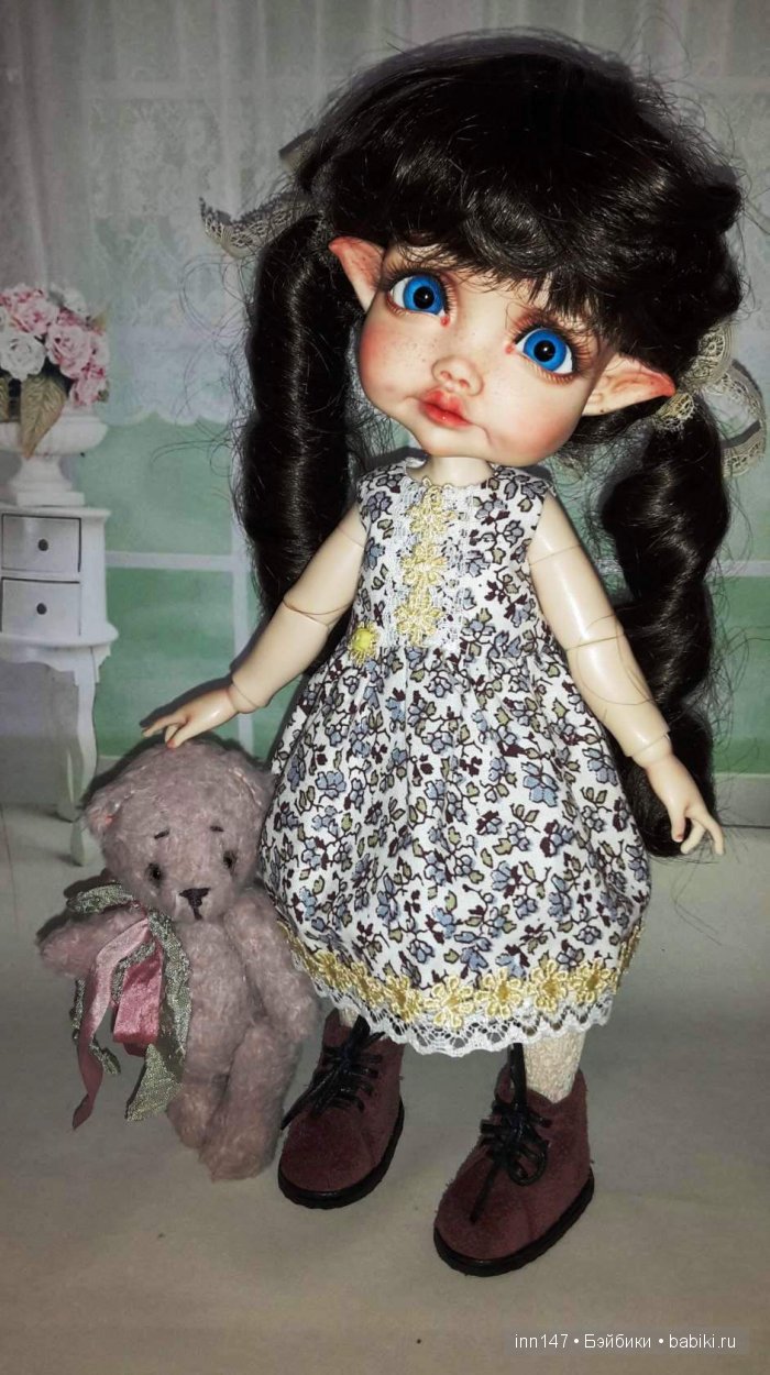 Показ мод, сегодня, только платья моего изготовления). Модель Ромашка