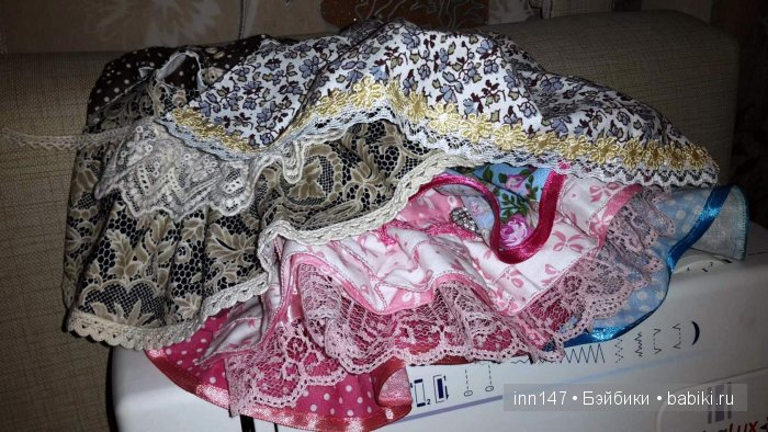 Показ мод, сегодня, только платья моего изготовления). Модель Ромашка