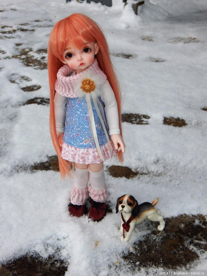 Меня девочка ждала на остановке в г. Зеленогорске, близ Санкт-Петербурга