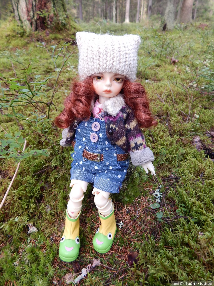 Осень. Мы в пригороде Санкт-Петербурга с Вивиан вышли на прогулку