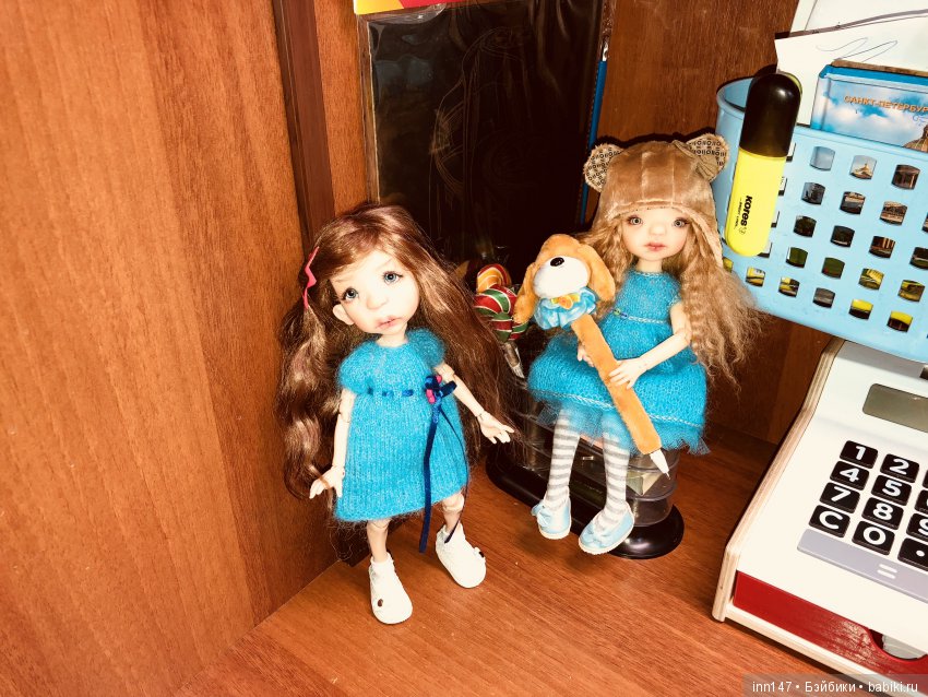 Juju и Фиби всех поздравляют с Рождеством